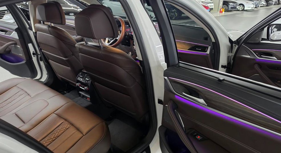 BMW 5시리즈 530i 럭셔리 사진 5