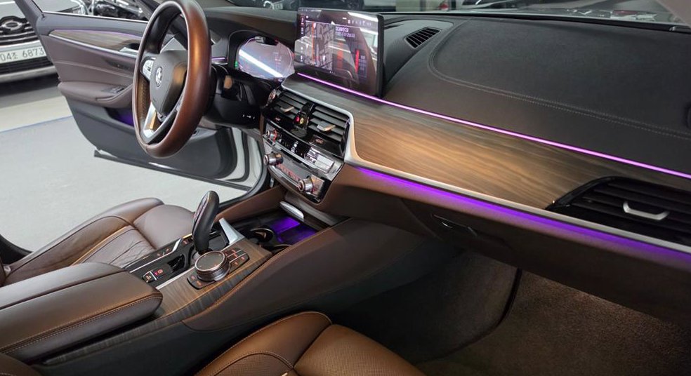 BMW 5시리즈 530i 럭셔리 사진 8