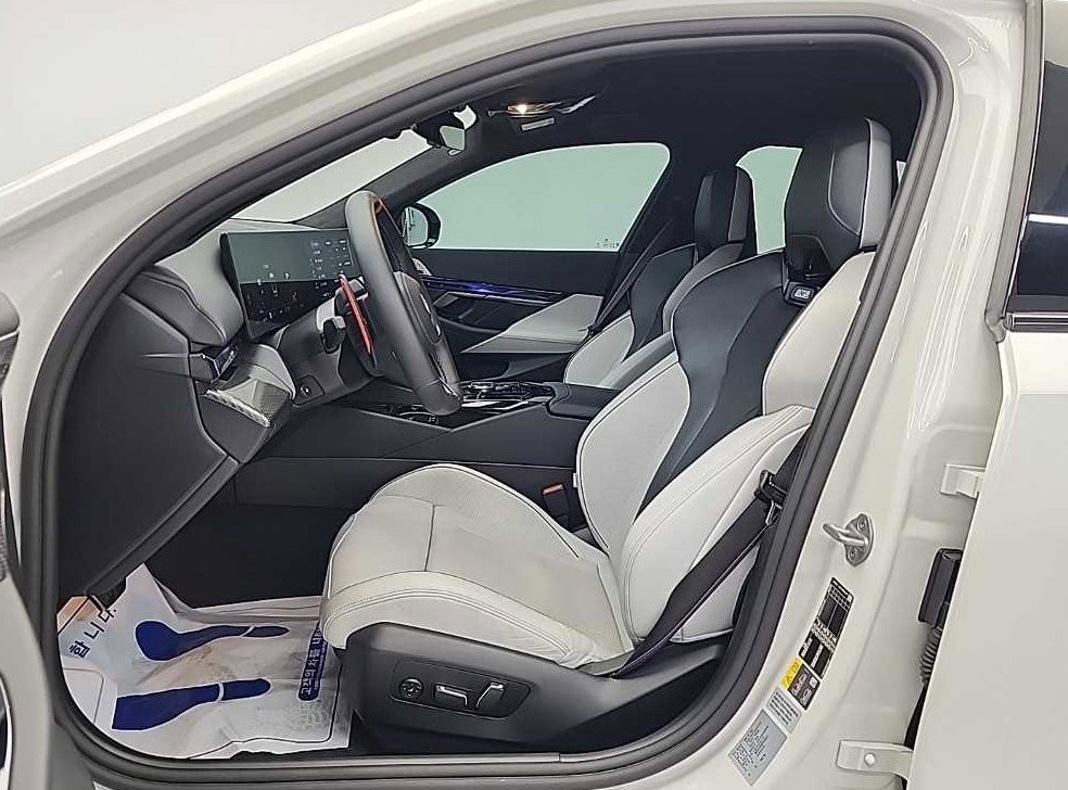 BMW 5시리즈 M5 세단 사진 11