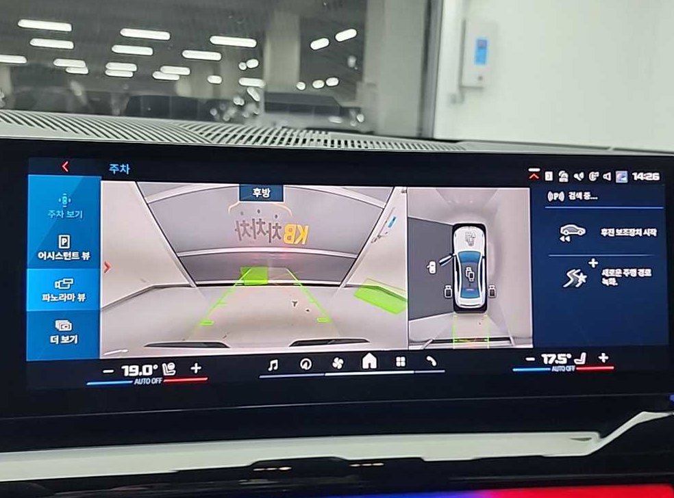 BMW 5시리즈 M5 세단 사진 16