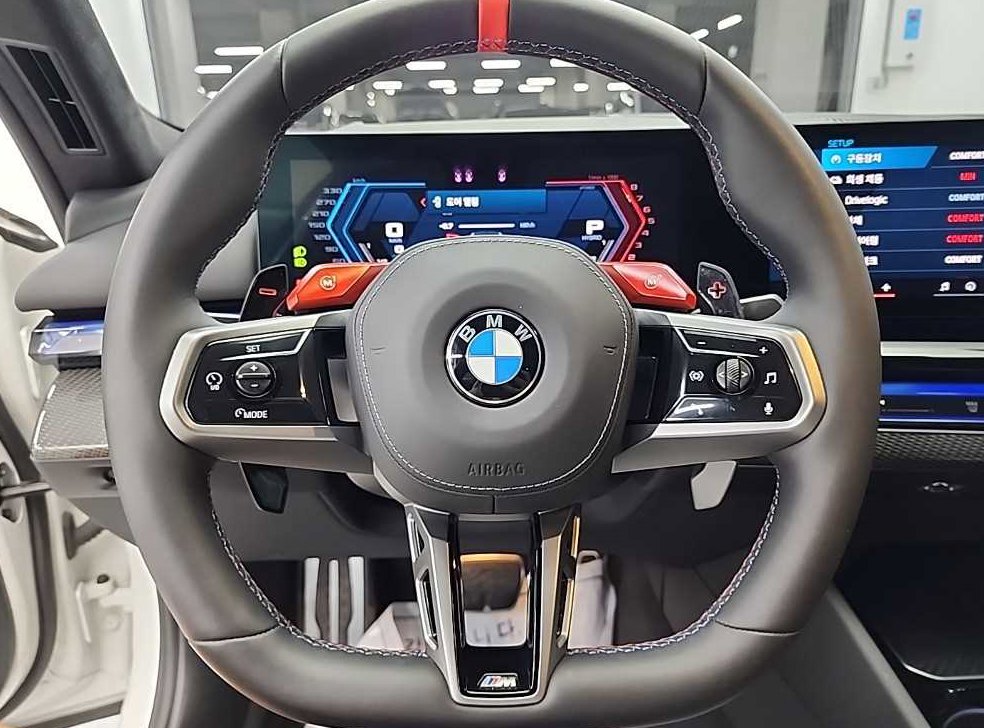 BMW 5시리즈 M5 세단 사진 9