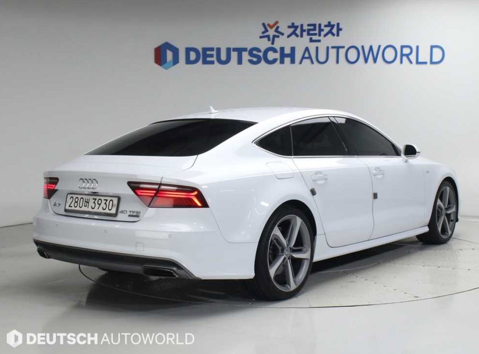 아우디 A7 40 TFSI 콰트로 스포츠 사진 3