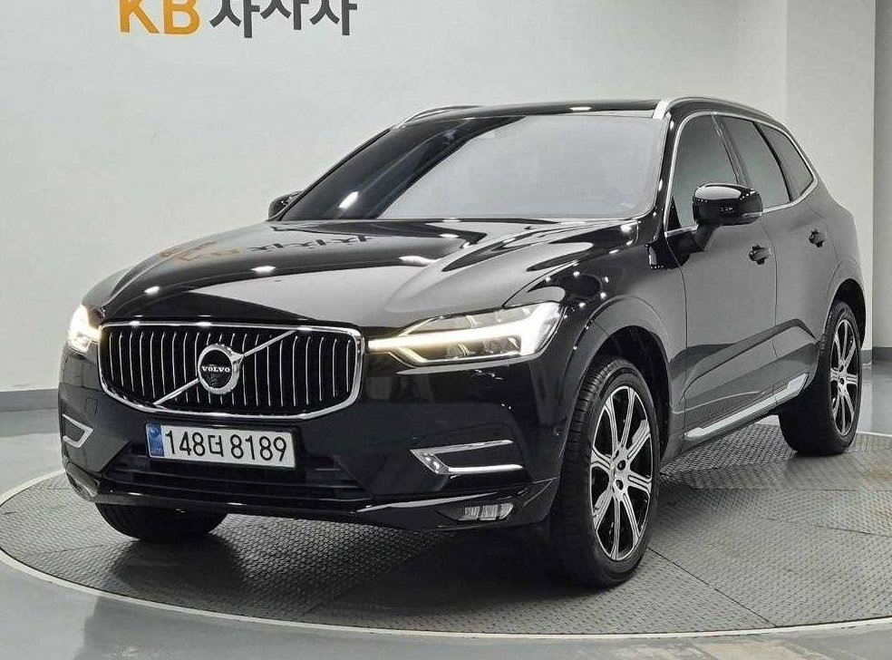 볼보 XC60 D5 AWD 모멘텀