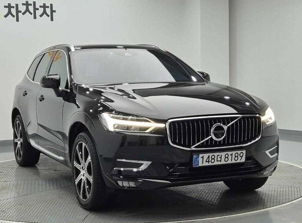 볼보 XC60 D5 AWD 모멘텀 사진 4