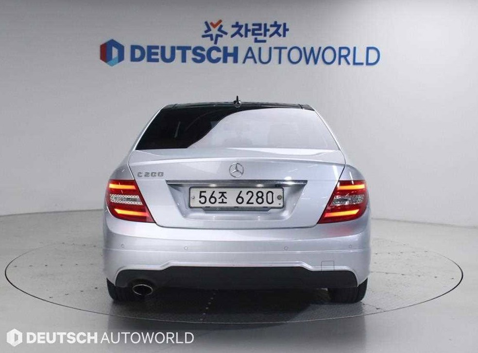 벤츠 C 클래스 C200 CGI 아방가르드 사진 4