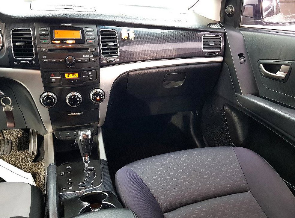 KG모빌리티(쌍용)  코란도 CLUBBY 2WD 사진 10