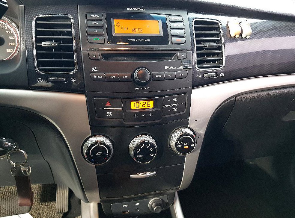 KG모빌리티(쌍용)  코란도 CLUBBY 2WD 사진 14