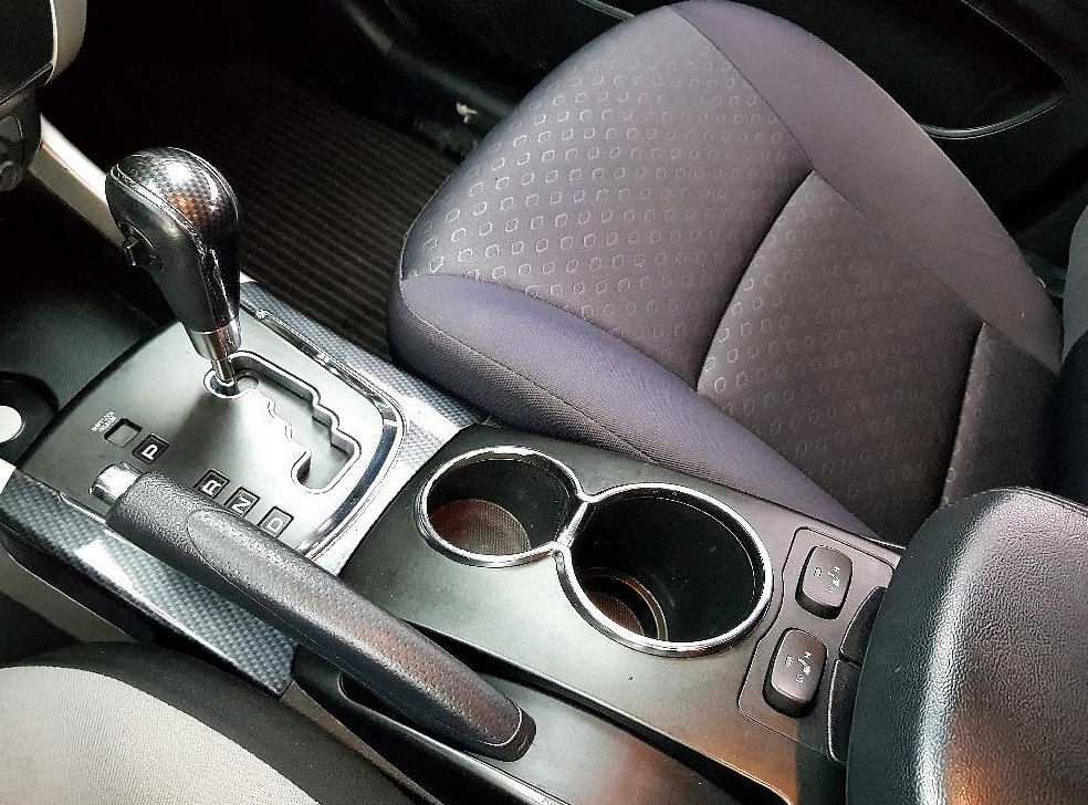 KG모빌리티(쌍용)  코란도 CLUBBY 2WD 사진 15