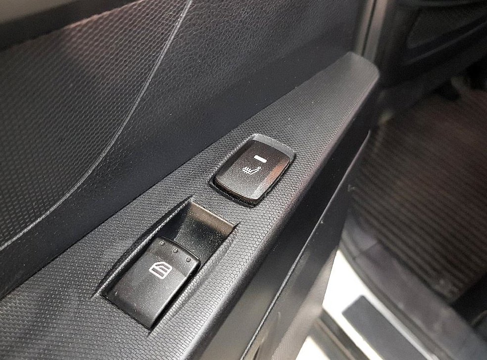 KG모빌리티(쌍용)  코란도 CLUBBY 2WD 사진 17