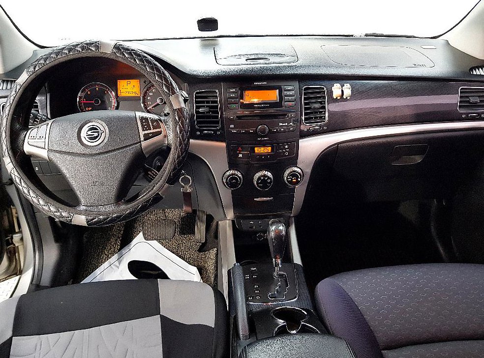 KG모빌리티(쌍용)  코란도 CLUBBY 2WD 사진 5