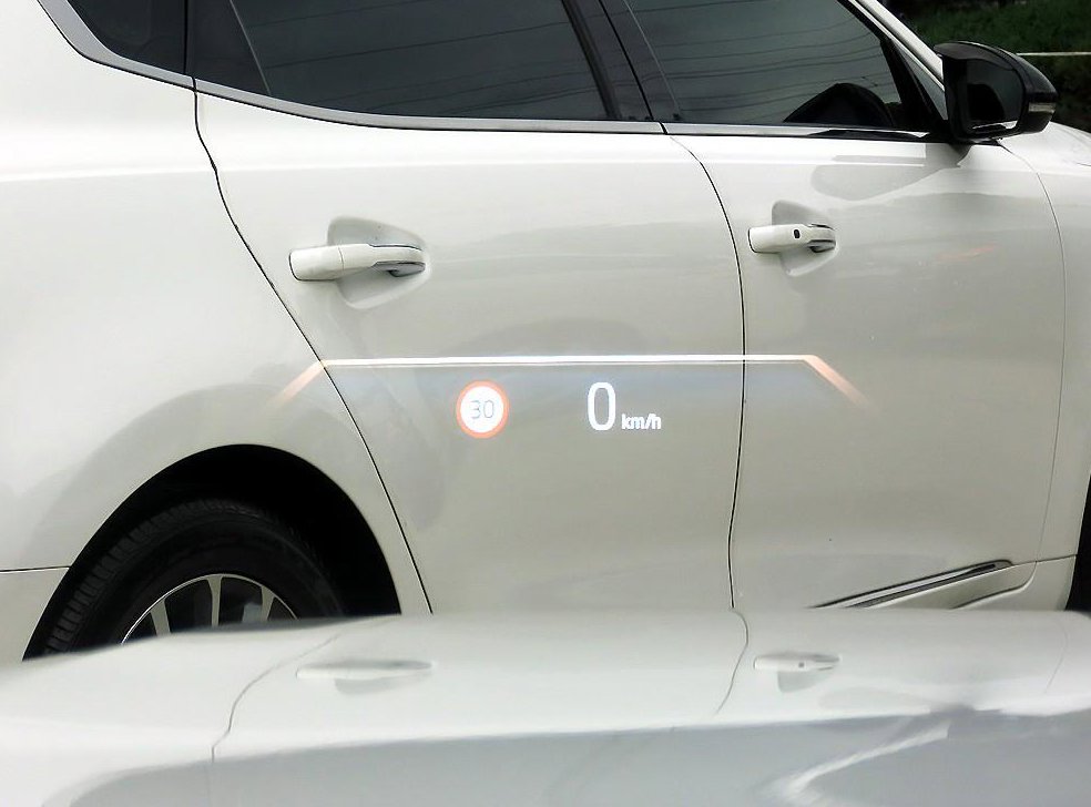 BMW 5시리즈 520i 사진 10