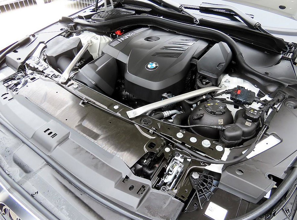 BMW 5시리즈 520i 사진 19