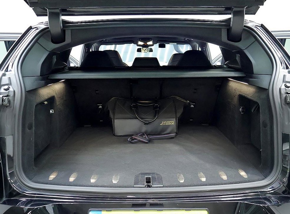 BMW XM 4.4 V8 PHEV 사진 16