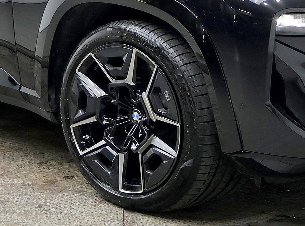BMW XM 4.4 V8 PHEV 사진 7