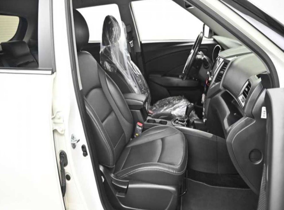 KG모빌리티(쌍용)  티볼리 가솔린 2WD 1.6 LX 사진 10