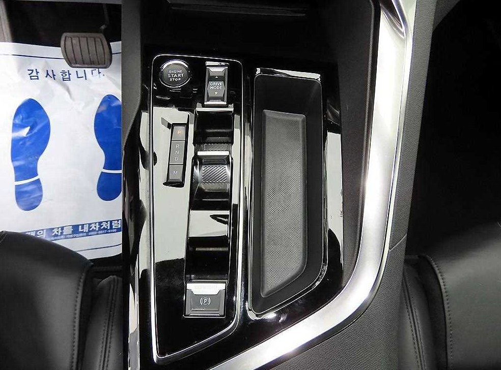 푸조 5008 1.2 Pure Tech GT 사진 10