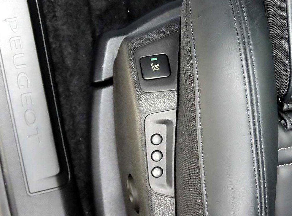푸조 5008 1.2 Pure Tech GT 사진 13