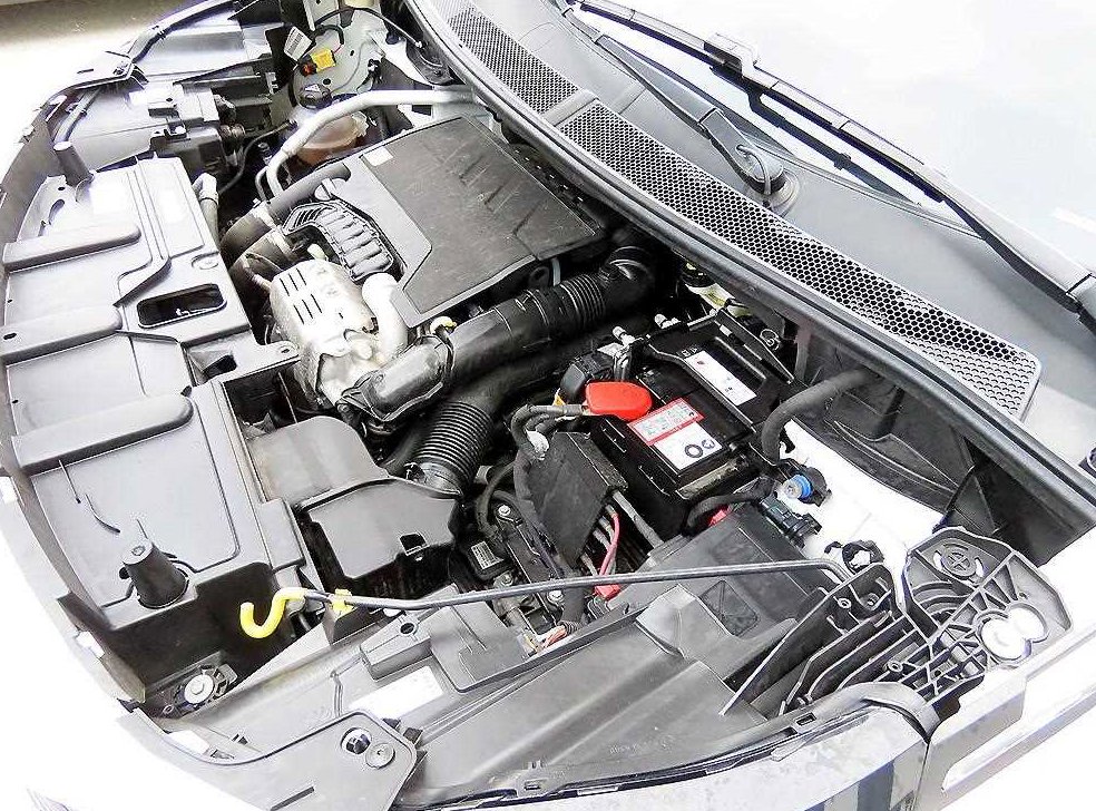 푸조 5008 1.2 Pure Tech GT 사진 19