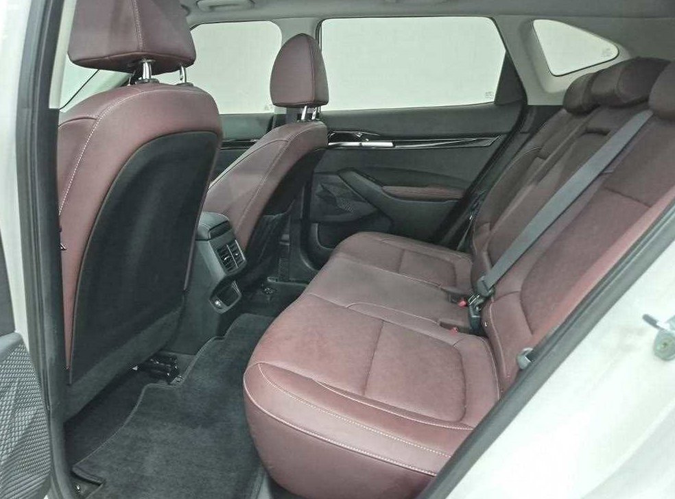 기아 셀토스 가솔린 1.6 터보 4WD 사진 12