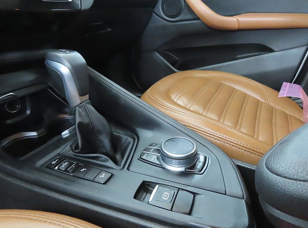 BMW X1 xDrive 18d 사진 11