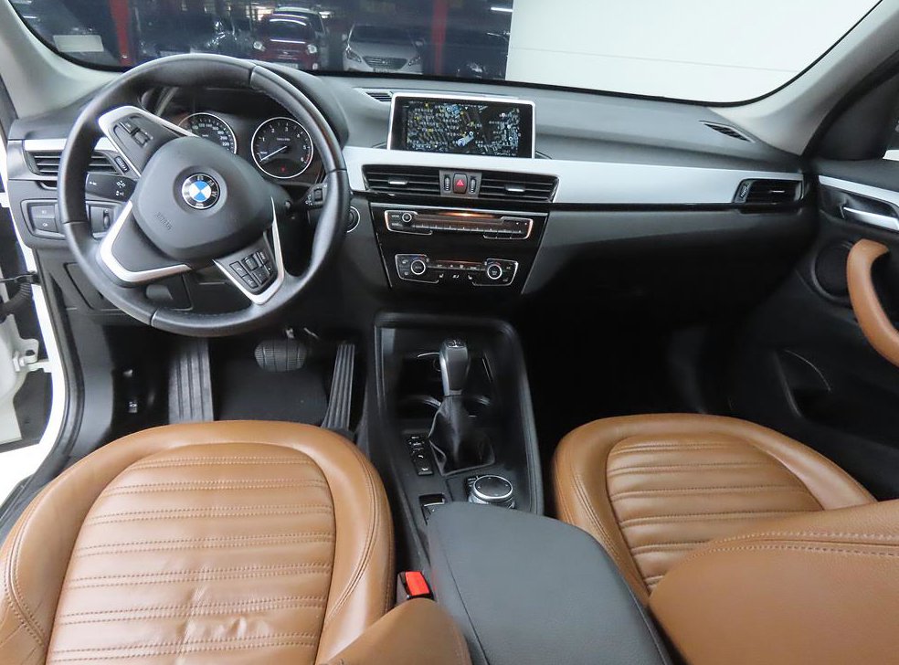 BMW X1 xDrive 18d 사진 7
