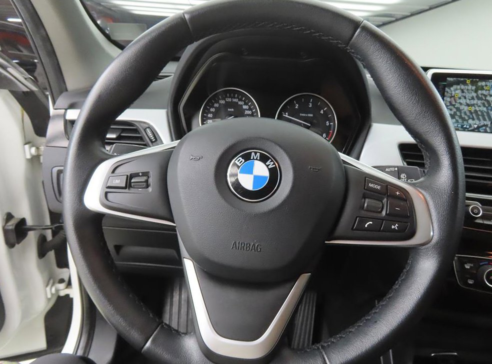 BMW X1 xDrive 18d 사진 8