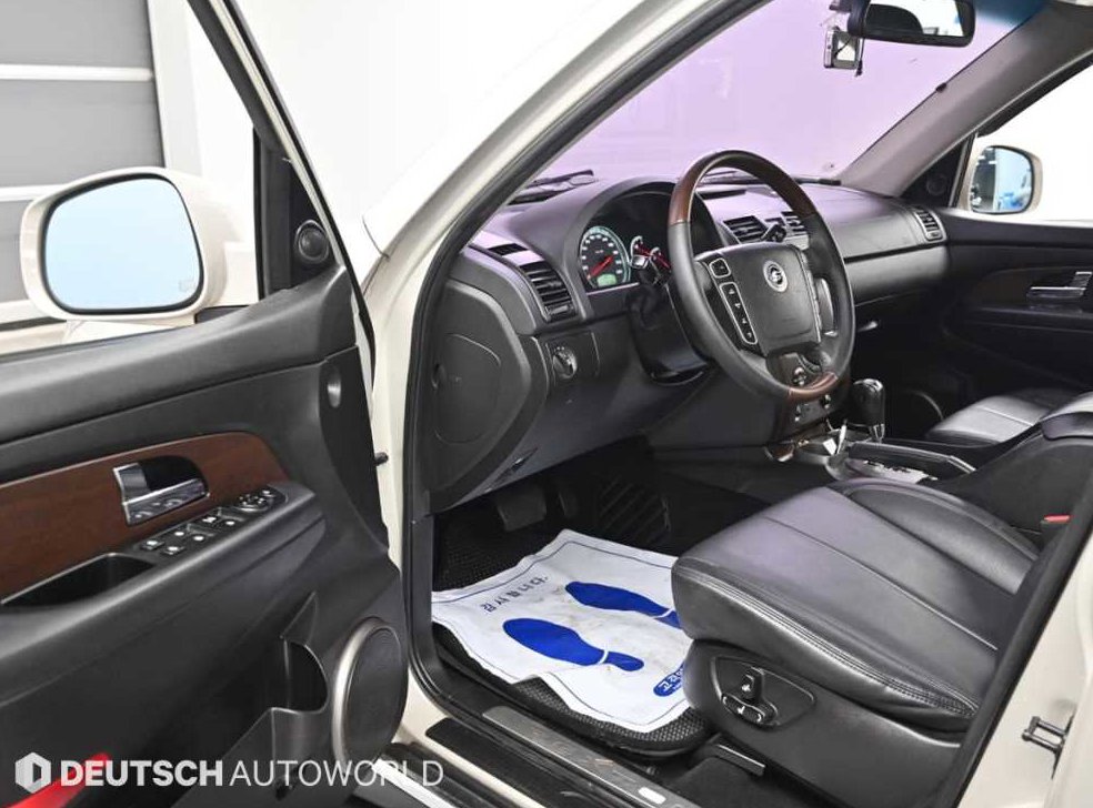 KG모빌리티(쌍용)  렉스턴 2.0  4WD RX7 사진 11