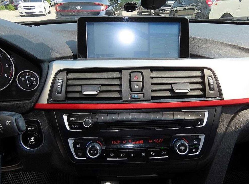 BMW 3시리즈 320d 사진 13
