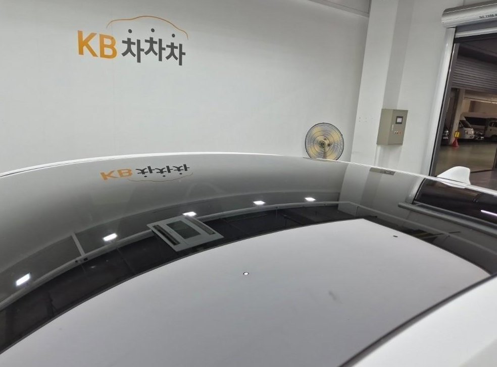 토요타 크라운 2.4 4WD 듀얼 부스트 하이브리드 사진 12