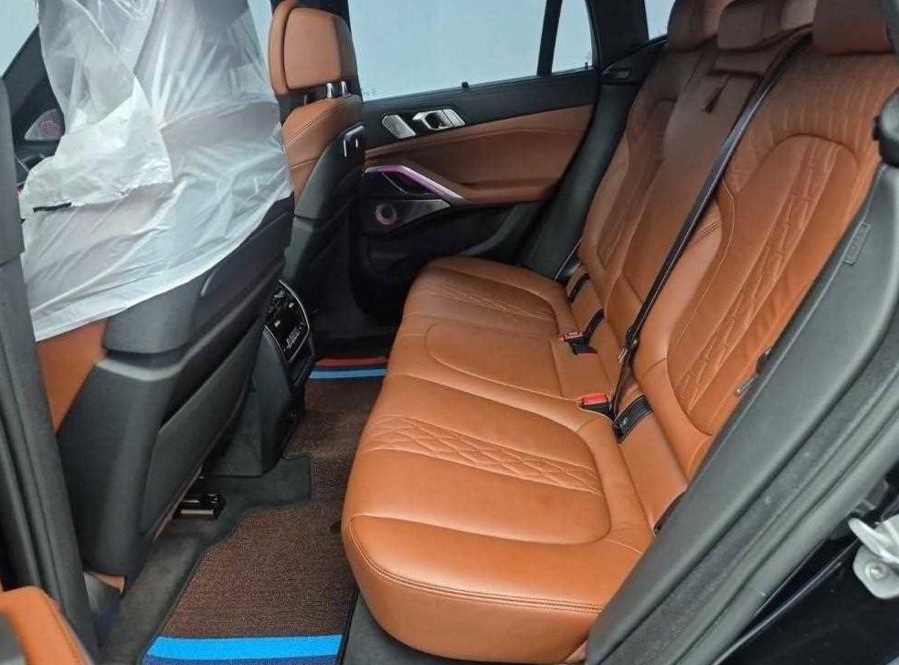 BMW X6 M60i 사진 12