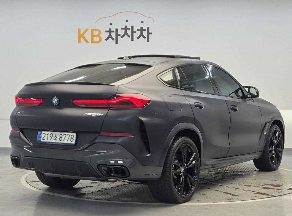 BMW X6 M60i 사진 3