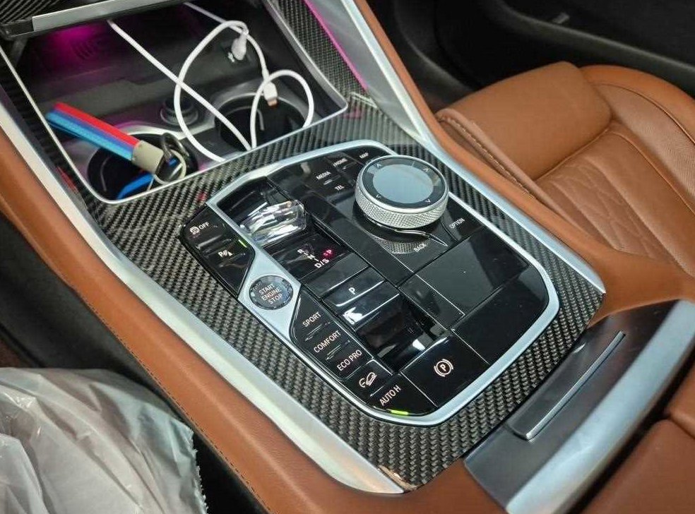 BMW X6 M60i 사진 8