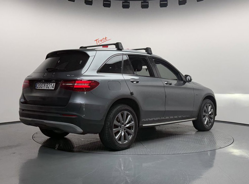벤츠 GLC 클래스 GLC 350 e 4MATIC 사진 5