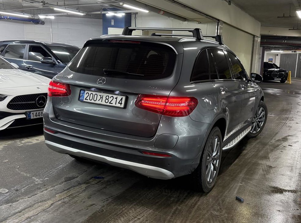 벤츠 GLC 클래스 GLC 350 e 4MATIC 사진 8