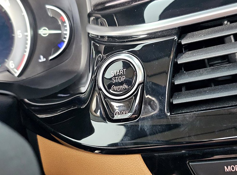 BMW 5시리즈 520d 럭셔리 스페셜 에디션 사진 13