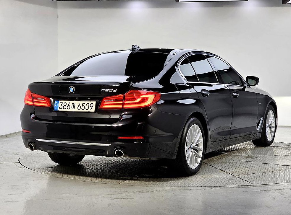 BMW 5시리즈 520d 럭셔리 스페셜 에디션 사진 4