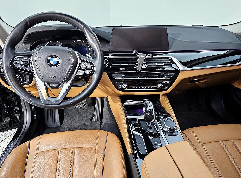 BMW 5시리즈 520d 럭셔리 스페셜 에디션 사진 5