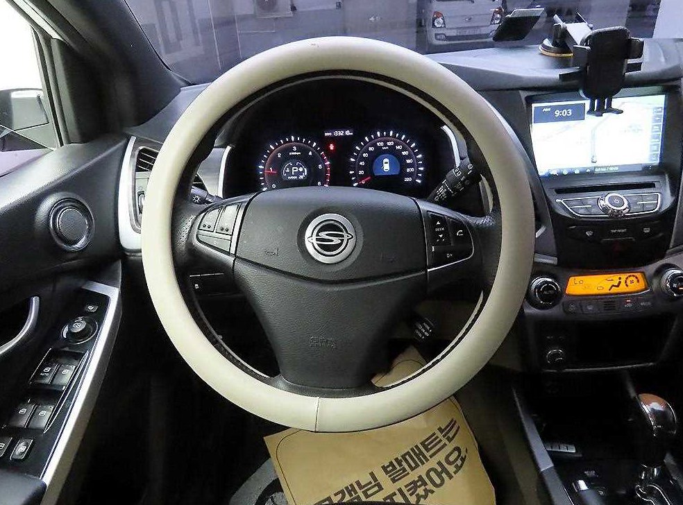 KG모빌리티(쌍용)  코란도 2WD 2.0 CVT 사진 7