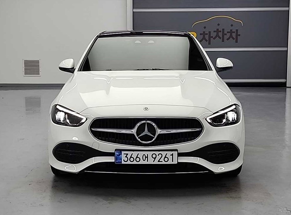 벤츠 C 클래스 C300 4MATIC 아방가르드 사진 2