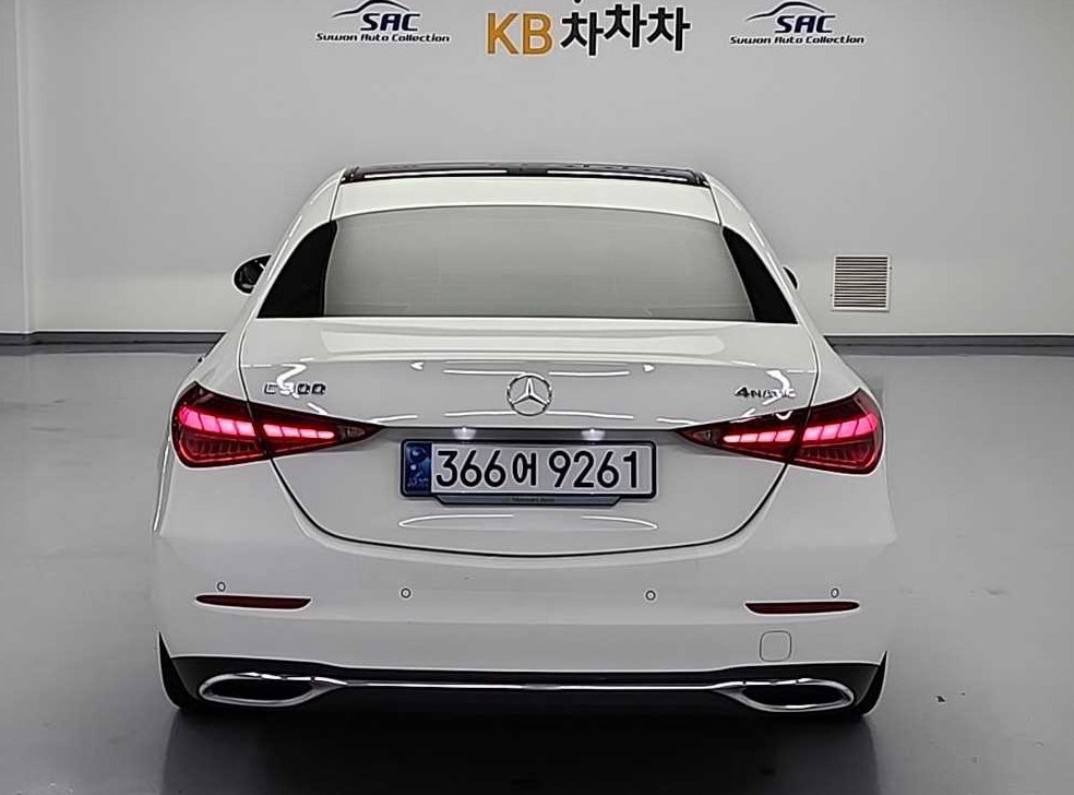 벤츠 C 클래스 C300 4MATIC 아방가르드 사진 3