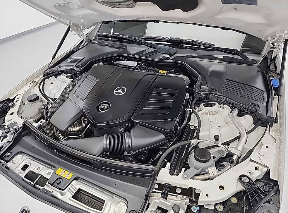 벤츠 C 클래스 C300 4MATIC 아방가르드 사진 5