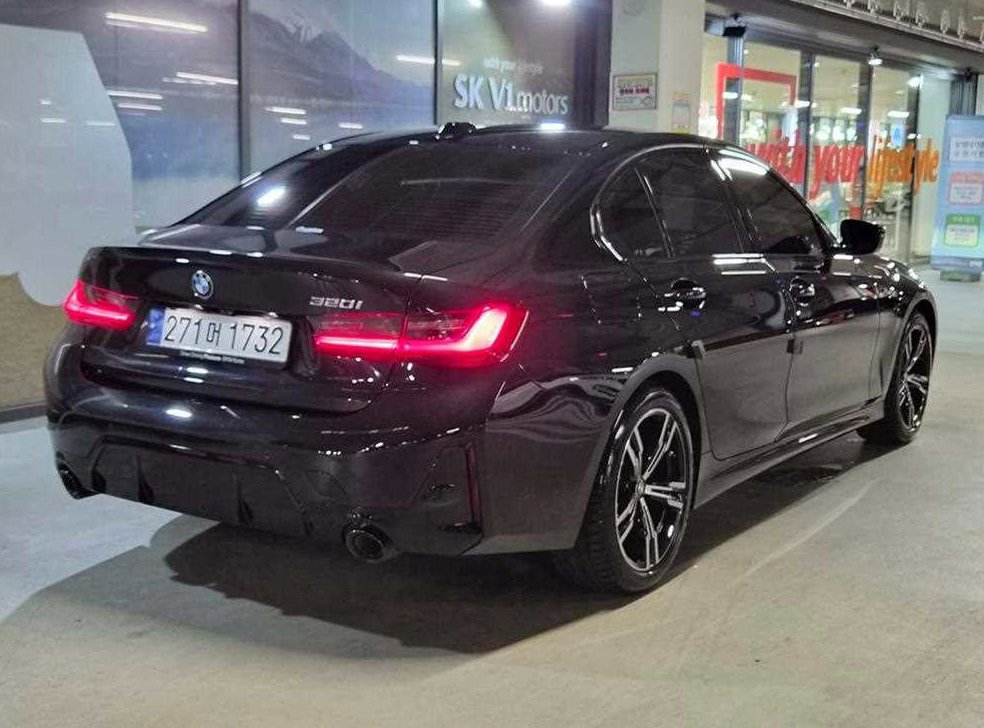 BMW 3시리즈 320i 사진 4