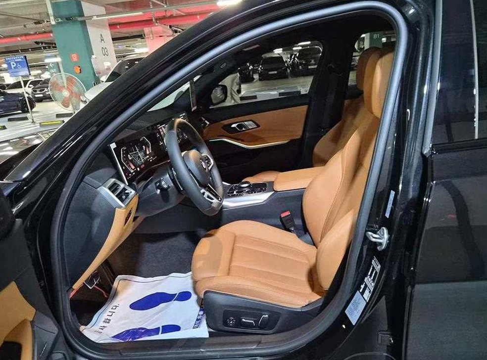 BMW 3시리즈 320i 사진 6