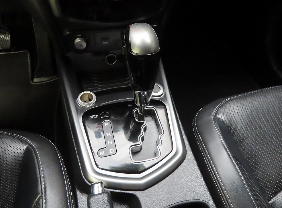 KG모빌리티(쌍용)  티볼리 2WD 가솔린 VX 사진 10