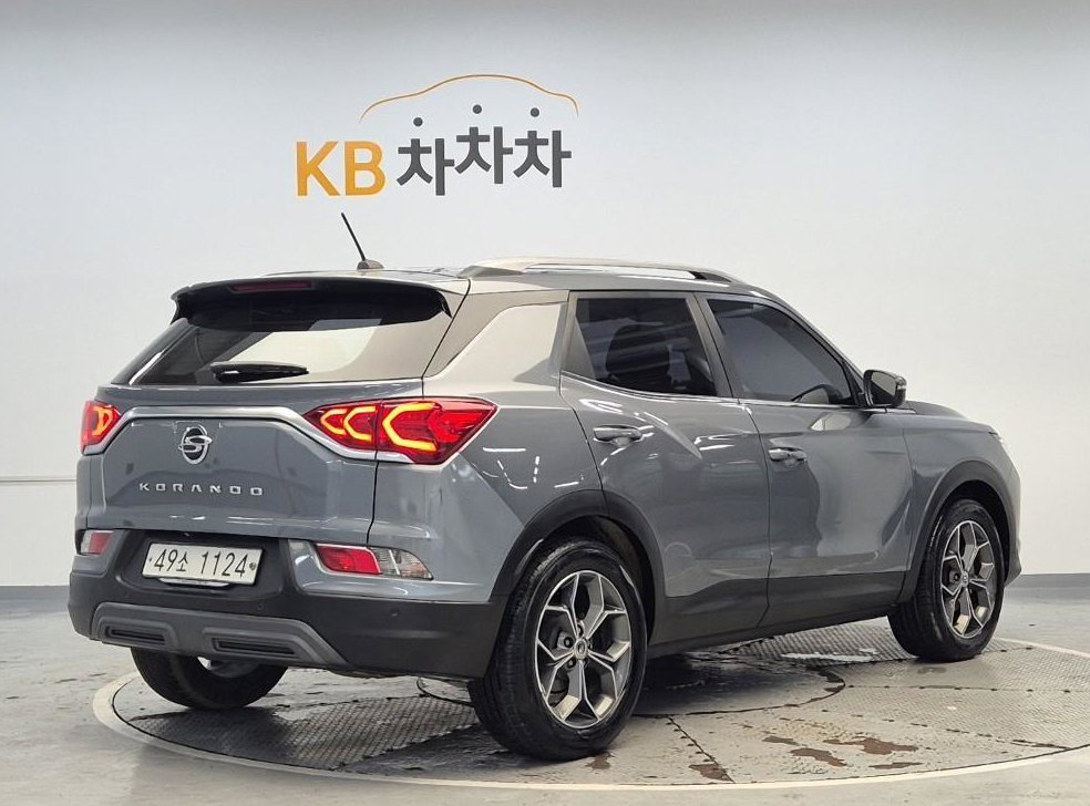 KG모빌리티(쌍용)  코란도 2WD 디젤 1.6 딜라이트 플러스 사진 3