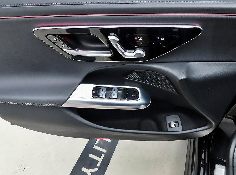 벤츠 E 클래스 E200 사진 11