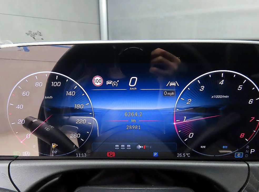 벤츠 E 클래스 E200 사진 8