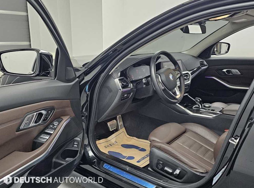BMW 3시리즈 320i 투어링 럭셔리 사진 11