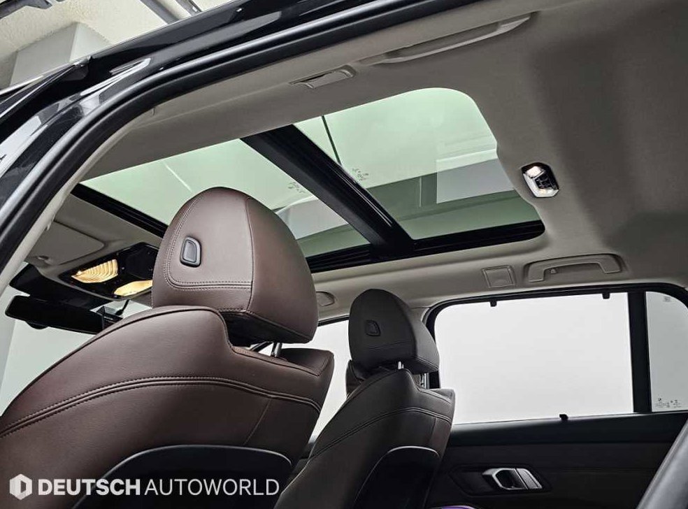 BMW 3시리즈 320i 투어링 럭셔리 사진 18