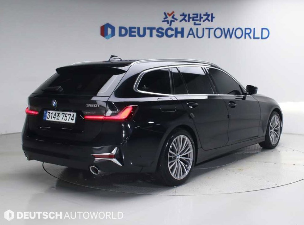 BMW 3시리즈 320i 투어링 럭셔리 사진 2